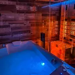 Basic Medo Sauna & Jacuzzi Apartment *