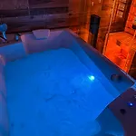 Basic Medo Sauna & Jacuzzi דירה ולאסיץ