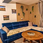 Basic Medo Sauna & Jacuzzi Apartment