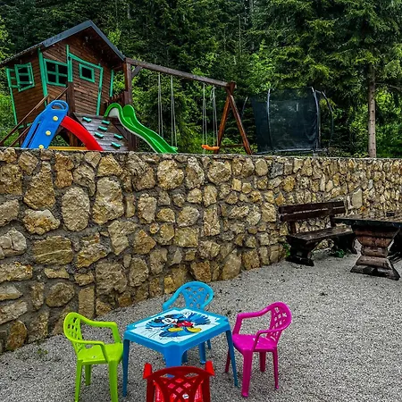 Basic Medo Sauna & Jacuzzi * Vlašić